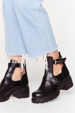 Cut-Out of Their League Chunky Croc Boots - Black