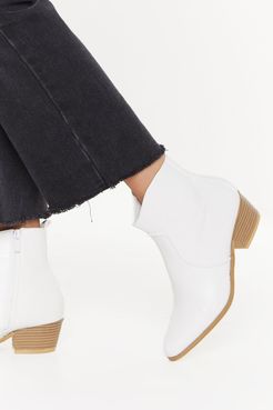 Making a Point Faux Leather Western Boots - White