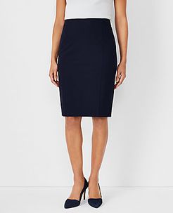 Seamed Pencil Skirt in Seasonless Stretch