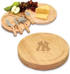 New York Yankees Circo Cutting Board