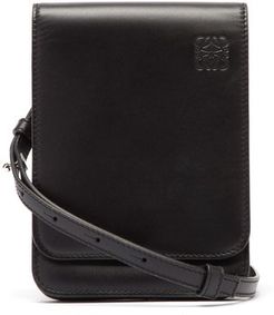 Gusset Flat Leather Cross-body Bag - Mens - Black