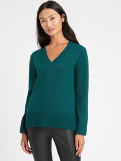 Relaxed Chunky V-Neck Sweater