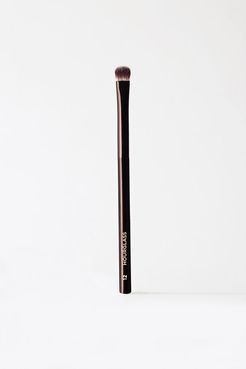 Nº 12 Beveled Shadow Brush