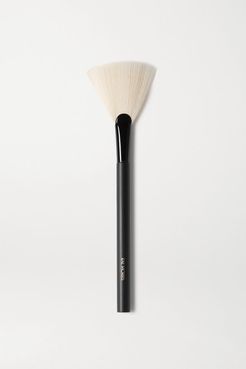 Jishaku 25 Fan Highlighter Brush