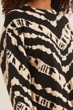 Animal Jacquard Cropped Pullover in Black/Ecru