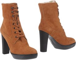 Ankle boots