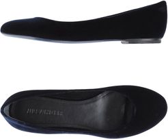 Ballet flats