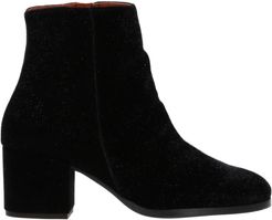 Ankle boots