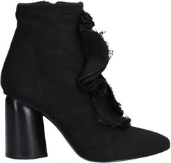 Ankle boots