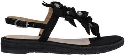 Toe strap sandals