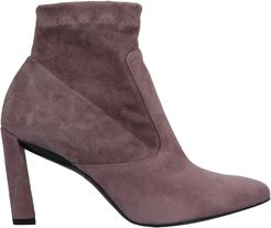 Ankle boots