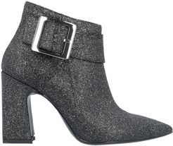 Ankle boots