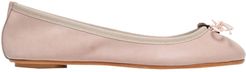 Ballet flats