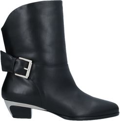 Ankle boots