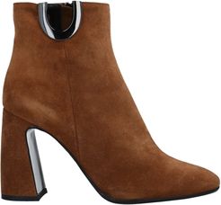 Ankle boots