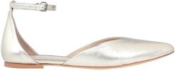 Ballet flats