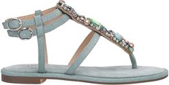 Toe strap sandals