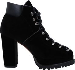 Ankle boots