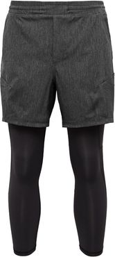 3/4-length shorts