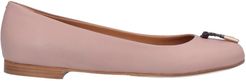 Ballet flats