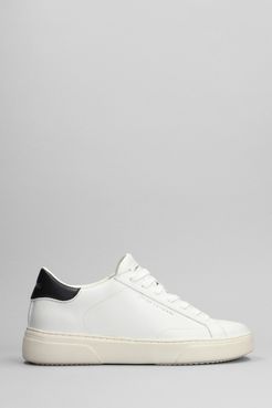 Sneakers  in Pelle Bianca