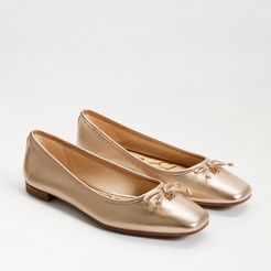 Jillie Flat Champagne