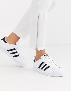 Superstar sneakers in white and black