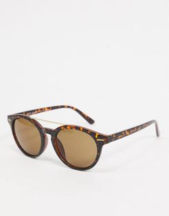aviator style sunglasses in matte tortoise shell-Brown
