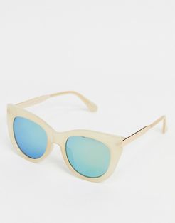cat eye sunglasses in beige