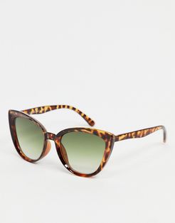 cat eye sunglasses in tortoise shell-Brown