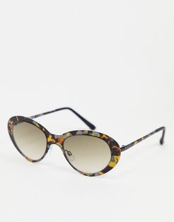 oval style sunglasses in tortoise shell-Brown