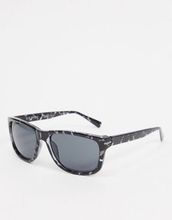 square sunglasses in gray tortoiseshell