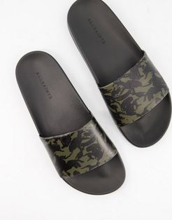 leo leather slides in black