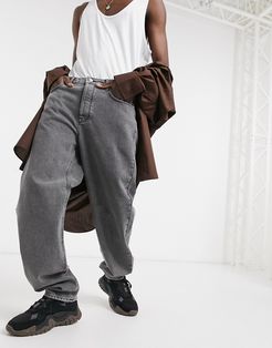 baggy jeans in mid wash gray-Grey