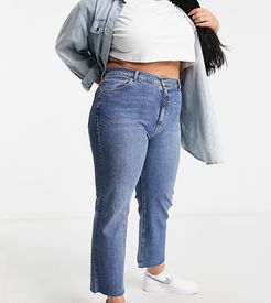 ASOS DESIGN Curve high rise stretch 'effortless' crop kick flare jeans in mid vintage blue-Blues