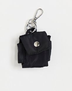 headphone case in black