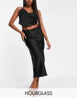 Hourglass satin bias slip midi skirt in black