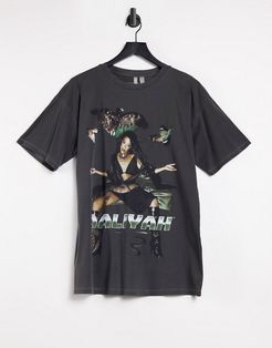 licence T-shirt with Aaliyah in washed charcoal-Black