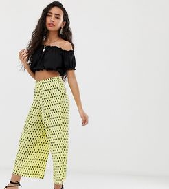 ASOS DESIGN Petite plisse spot culotte pants-Yellow