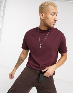 relaxed fit t-shirt with crew neck in red