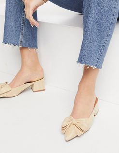 Summer bow mid heeled mules in natural-Beige