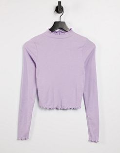 turtle neck crop top with lettuce edge in lilac-Purple
