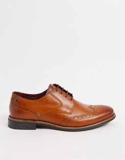 Risco brogues in tan leather