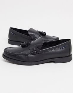leather tassel loafers in black