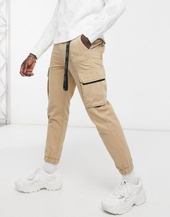 cargo pants with key chain in camel-Beige