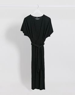 crinkle tie-waist midi dress in black