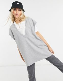 oversized v-neck vest in gray-Grey