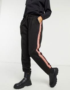 striped side tape sweatpants in black