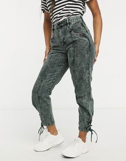 seamed vintage style jeans in green acid wash