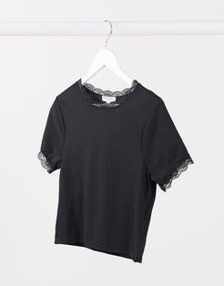 kaiko t-shrit with lace trim in black